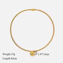 Elegant Gold Choker Necklace