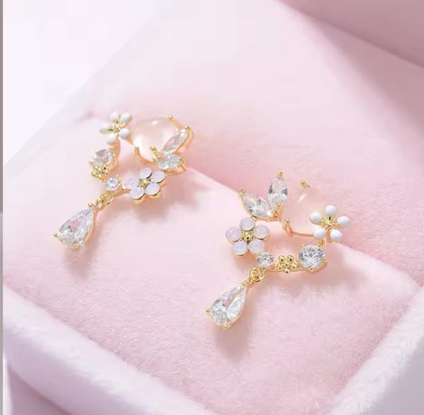 Elegant Floral-Inspired Drop Earrings