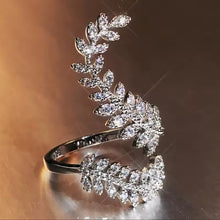 Elegant Leaf-Inspired adjustable Ring