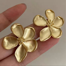 Gold Flower Earrings