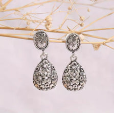 Vintage Floral Teardrop Silver-Tone Earrings