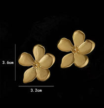 Gold Flower Earrings