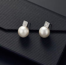 Timeless Elegance: Pearl and Diamond Stainless Steel Jewelry Set