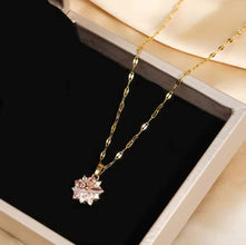 Elegant Floral Pendant Necklace