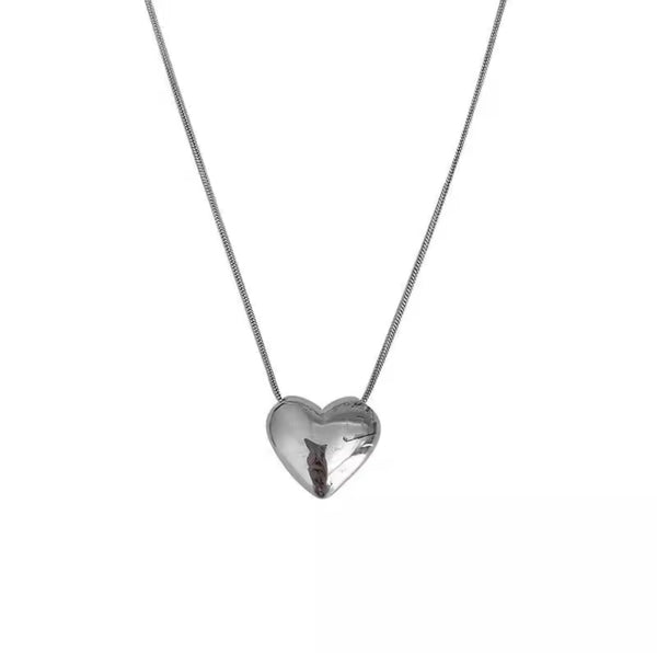 Timeless Elegance: Delicate Silver Heart Pendant Necklace