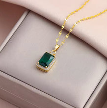 Elegant Green Gemstone Necklace