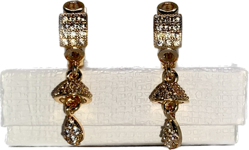 Gold drop earrings