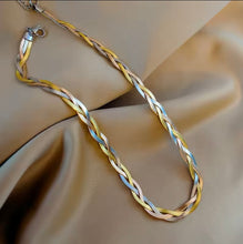 Tri-Color Braided Stainless Steel Necklace: A Blend of Elegance and Durability