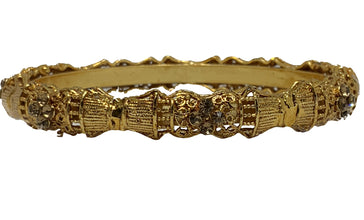 Gold Bracelet with a touch of antique look